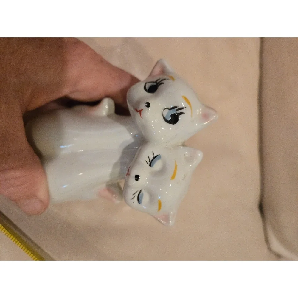 MidCentury Twin Cat Porcelain Figurine Bud Vase White Pink Kitten Kitschy MCM